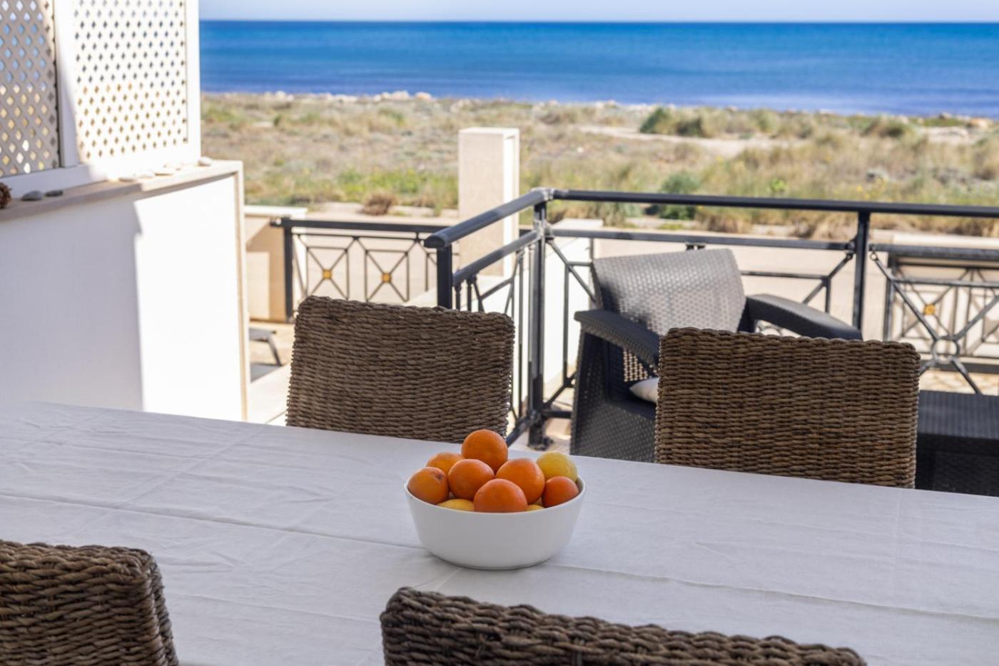 House In 1st Sea Line Of Son Serra Ferienhaus